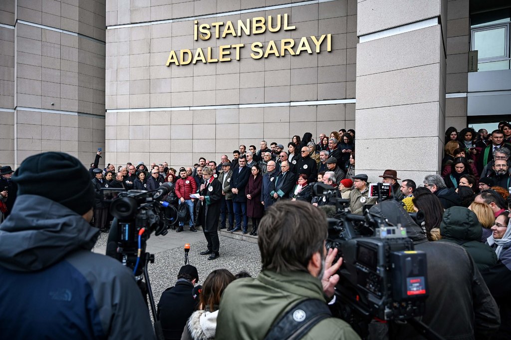 مظاهرة أمام محكمة تركية
