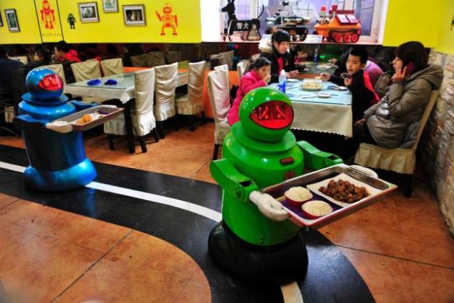 مطعم الربوتات فى الصين