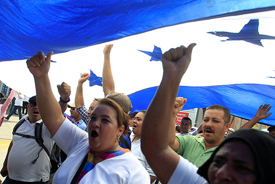 تظاهرات فى هندوراس من أجل السلام