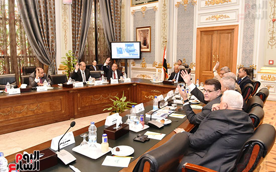 اجتماع اللجنة العامة بالبرلمان (8)