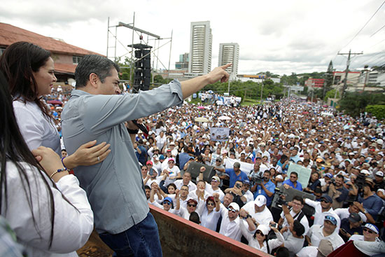 تظاهرات مؤيدة للسلام فى هندوراس