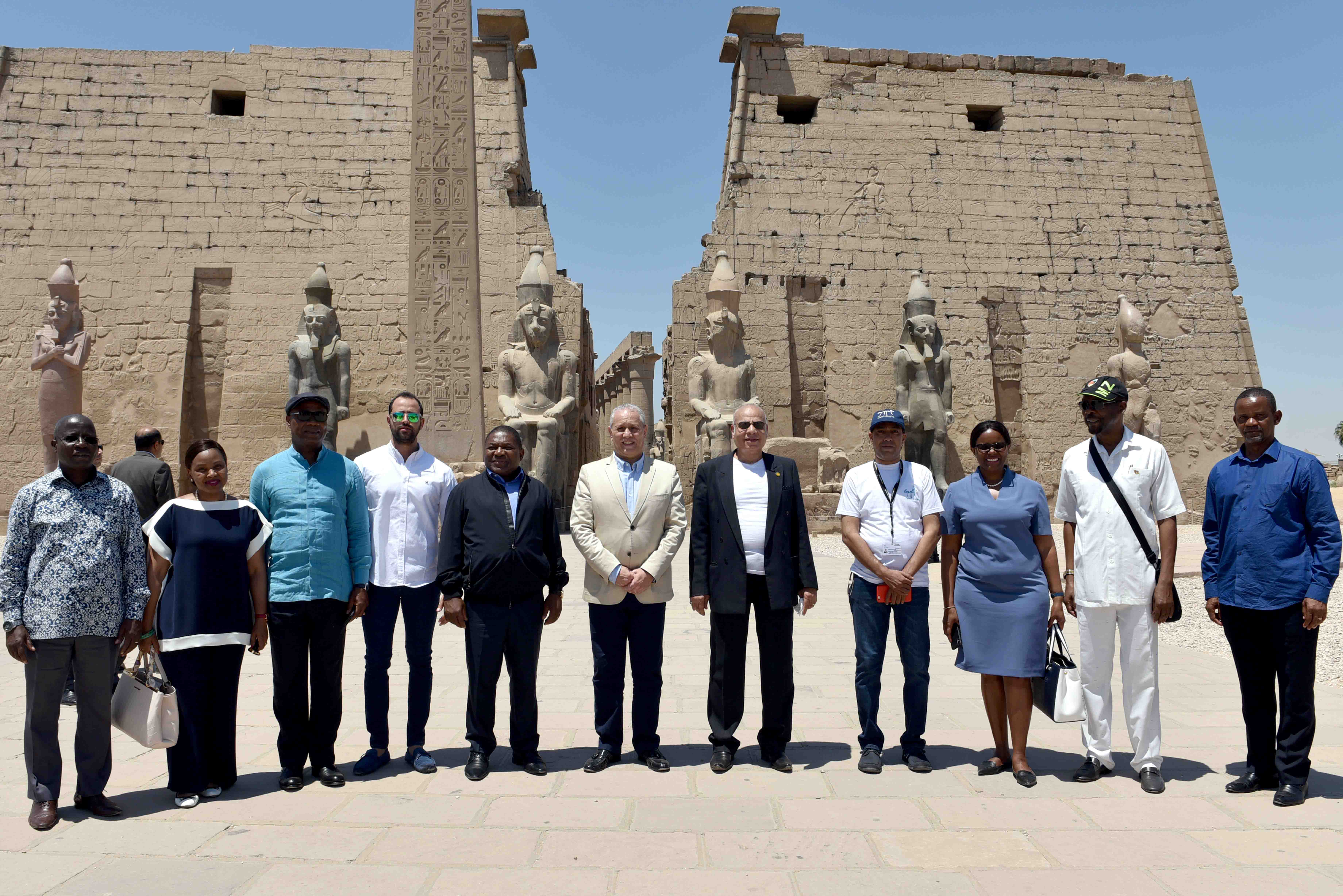 كواليس زيارة رئيس جمهورية موزمبيق للمعالم الفرعونية بمحافظة الأقصر (8)