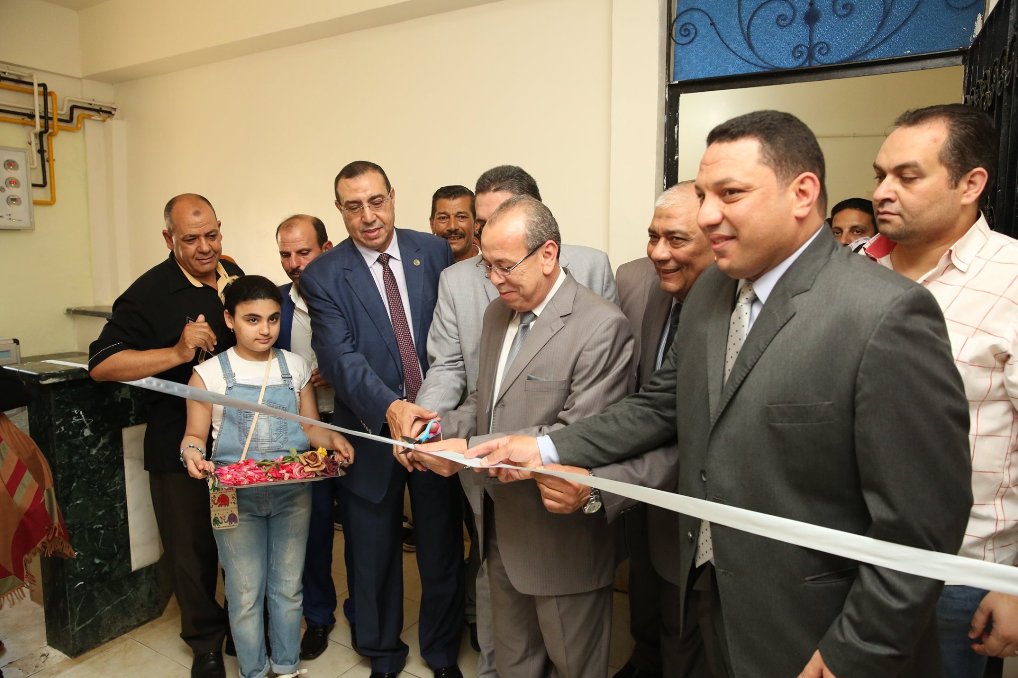 جانب من افتتاح محافظ كفر الشيخ لحضانات مستشفى دسوق العام (3)