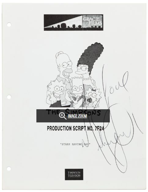 توقيع مايكل جاكسون على غلاف سيناريو مسلسل عائلة سمبسون الثانى