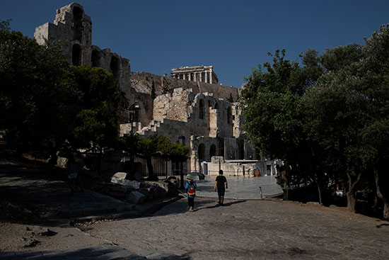 التغير-المناخى-يترك-تداعياته-على-الأثار-باليونان