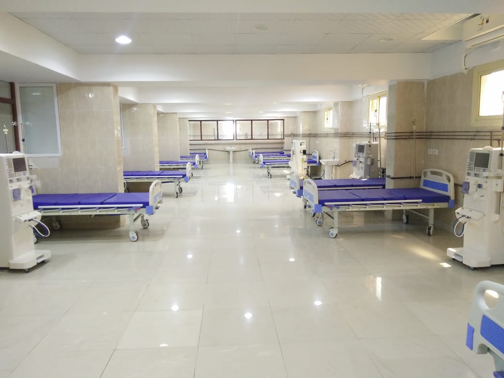 جولة وكيل صحة الشرقية بوحدة الغسيل الكلوى بمستشفى القنايات (3)