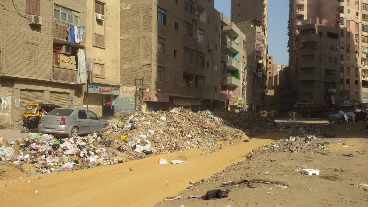 القمامة بشارع ترعة عبد العال