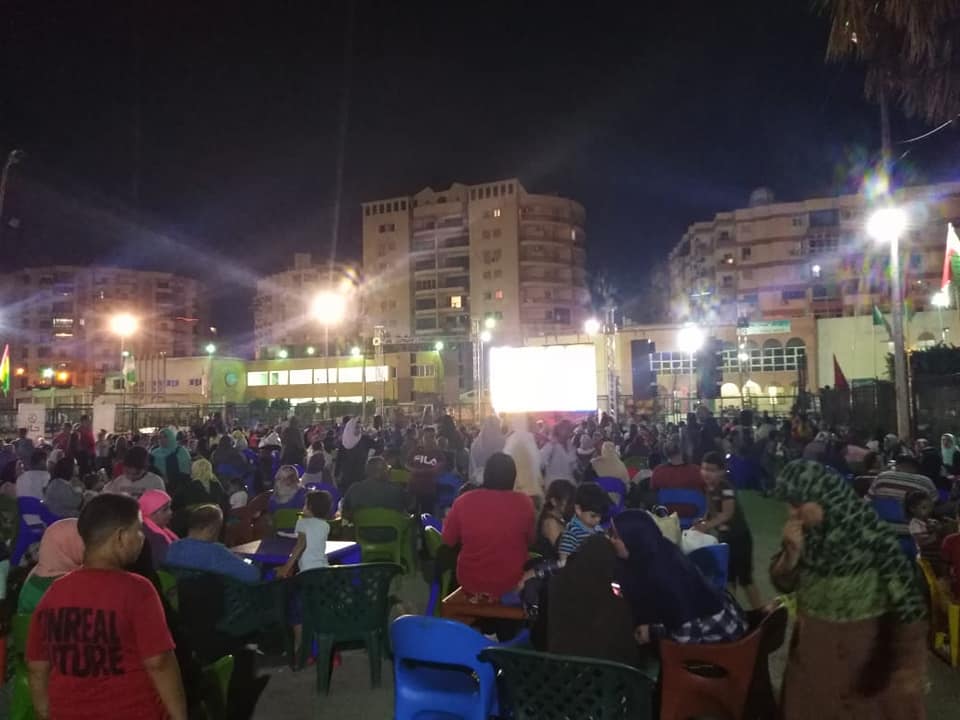 إقبال كبير على مراكز الشباب بالاسكندرية لمشاهدة مباراة مصر و الكونغو (5)