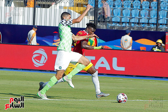 مباراة نيجيريا وغينيا  (8)