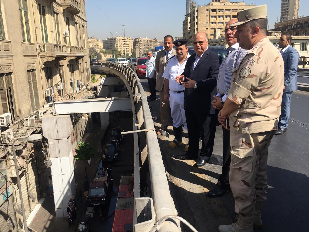 محافظ القاهرة يتفقد حريق سوق الخضار بالعتبة  (3)