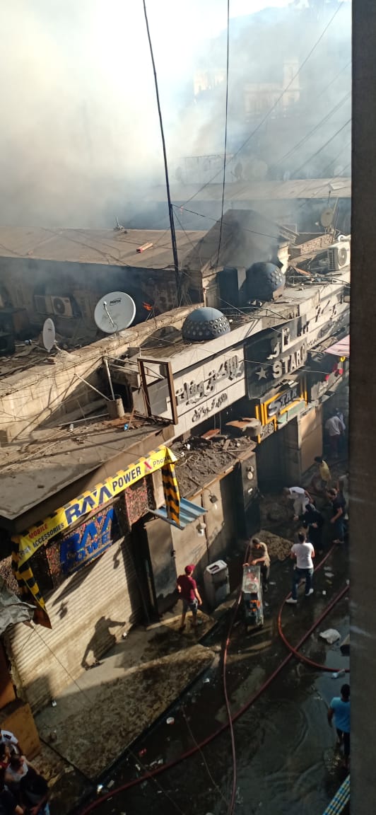 حريق بسوق الخضار بالموسكى  (4)