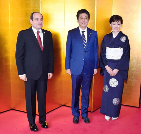 السيسى يشارك فى مأدبة عشاء رئيس وزراء اليابان (2)