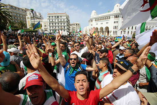 جانب من المظاهرات فى الجزائر (2)