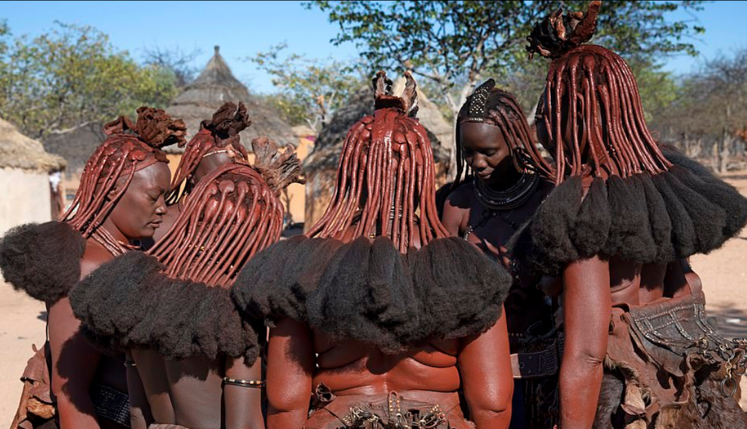 نساء قبيلة الهيمبا