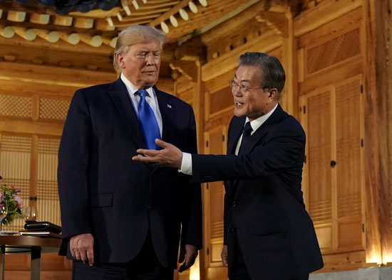 رئيس كوريا الجنوبية يرحب بالرئيس ترامب