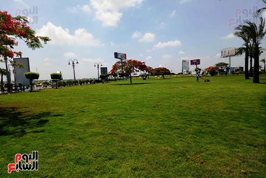 وفد البرلمان ومحافظ الإسكندرية يزورون الحديقة الجديدة بمدخل المحافظة (3)