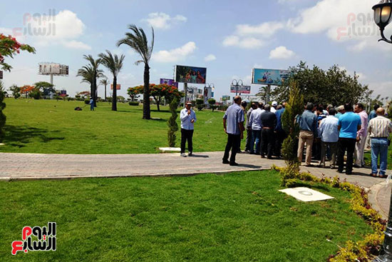 وفد البرلمان ومحافظ الإسكندرية يزورون الحديقة الجديدة بمدخل المحافظة (2)