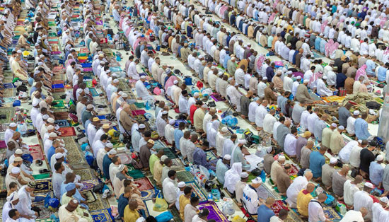 المصلون فى المسجد الحرام المصلون فى المسجد الحرام