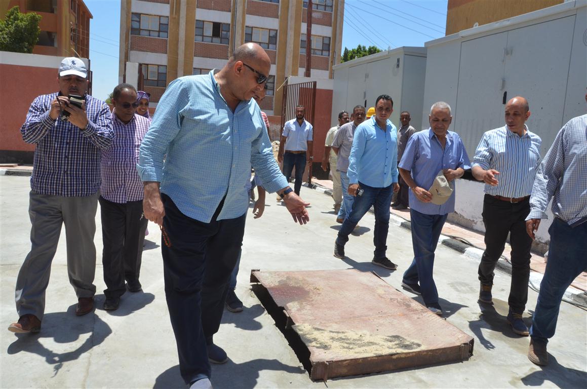 رئيس الهيئة القومية لمياة الشرب يفتتح محطة الصرف الصحي 2 بمدينة إسنا (6)