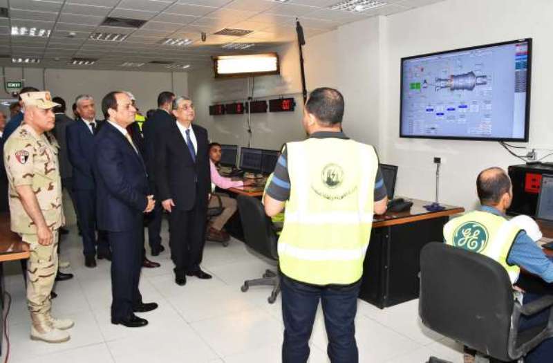 الرئيس عبدالفتاح السيسي يفتتح محطة كهرباء غرب اسيوط  (2)