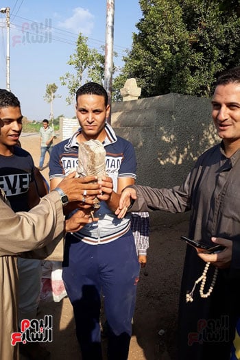 حملة-لتطهير-مقابر-قرية-قرنفيل-بالقناطر-من-اعمال-السحر-(7)