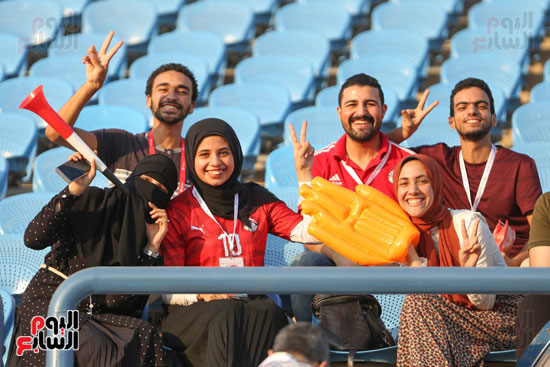 حضور مصري في مباراة غانا والكاميرون