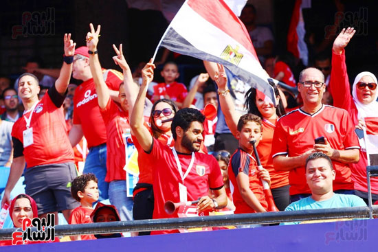 مشجعى منتخب مصر أمام أوغندا (21)