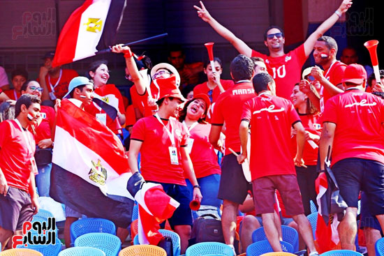 مشجعى منتخب مصر أمام أوغندا (15)