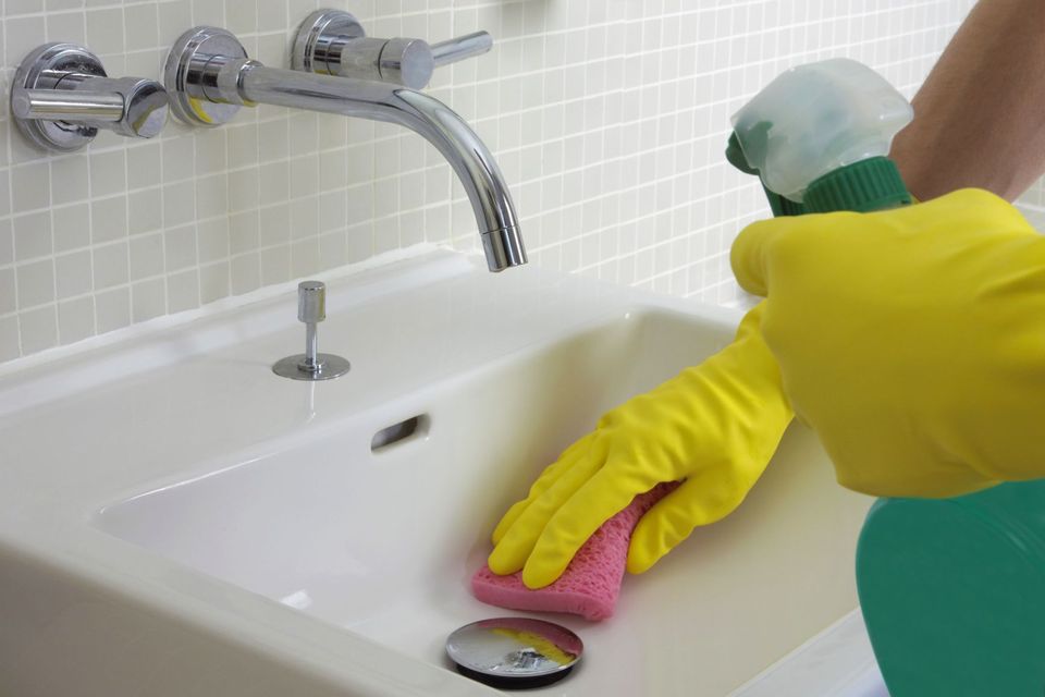 تنظيف الحمام (2)