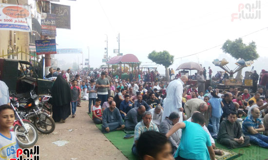 الآلاف-يؤدون-صلاة-عيد-الفطر-في-ساحات-ومساجد-الغربيه--(2)