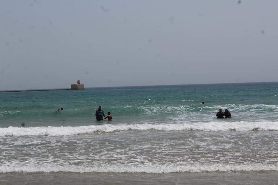 احتفال المواطنين بعيد الفطر على شواطئ البحر الأحمر (1)
