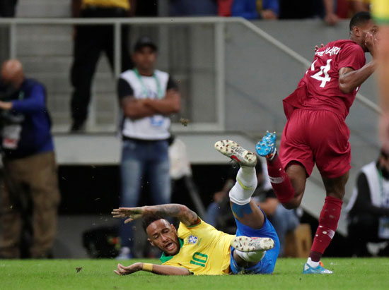 إصابة نيمار خلال مباراة البرازيل وقطر