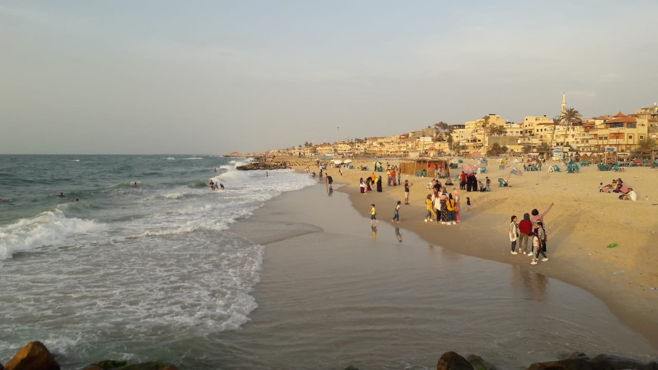 ترميم مداخل ورفع كفاءة شاطئ العريش (5)