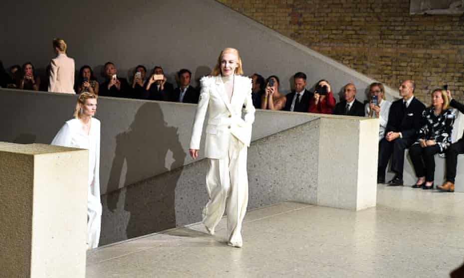 عرض أزياء ماكس مارا (7)