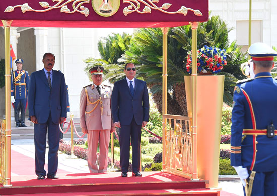 السيسى ورئيس دولة أريتريا (5)