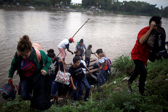 المهاجرين على حدود المكسيك