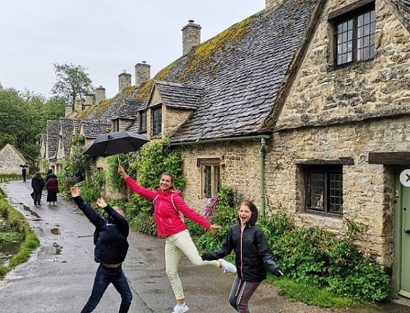 السياح فى الحى الشهير