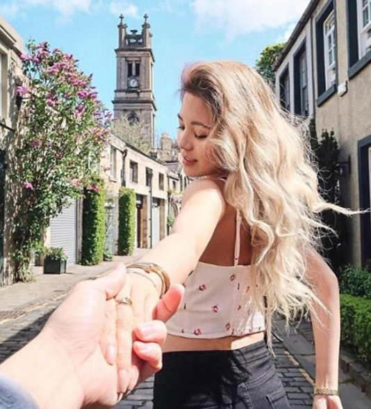 صور فى نوتنيج هيل