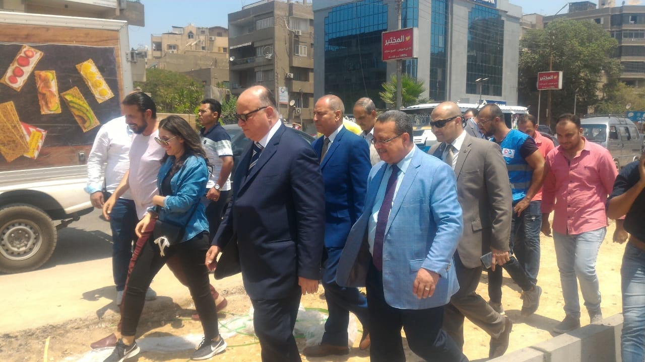 محافظ القاهرة يتفقد أعمال التطوير بشرق مدينة نصر (1)