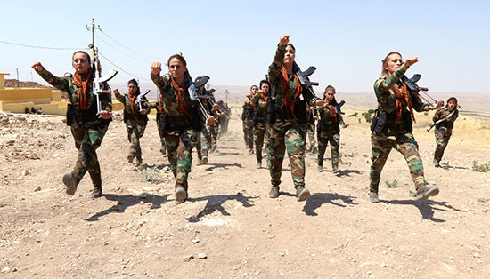 إيرانيات تلتحقن بالميليشيات الكردية