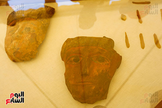 اكتشاف مقبرة تحوى مومياوات  المعروف بالهرم المنحنى بمنطقة آثار دهشور 36303-20