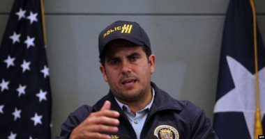 حاكم بورتوريكو يرفض مغادرة منصبه