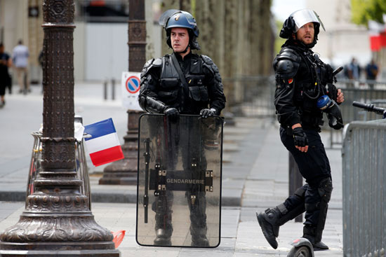 انتشار-للشرطة-الفرنسية-فى-باريس