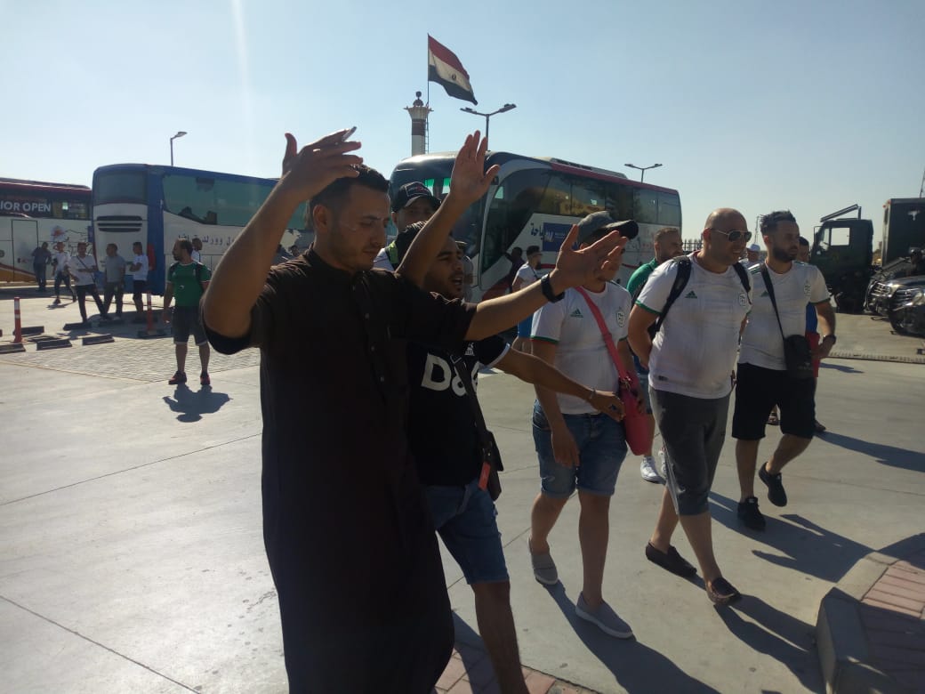 هتافات الجماهير الجزائرية