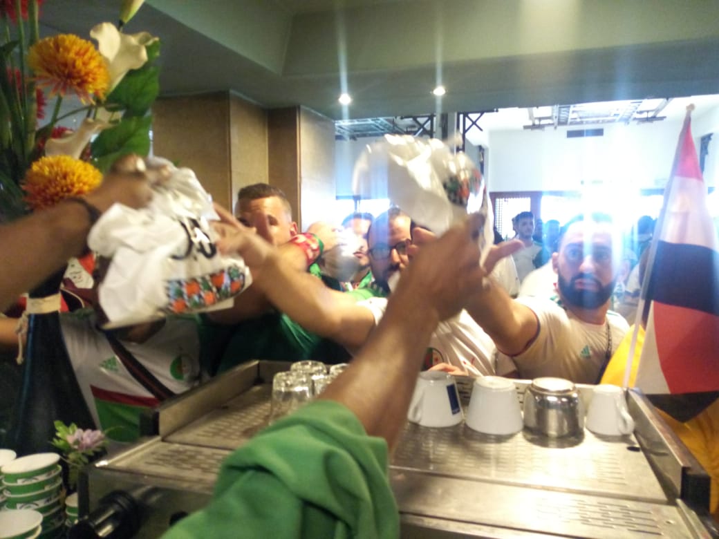 الجماهير الجزائرية