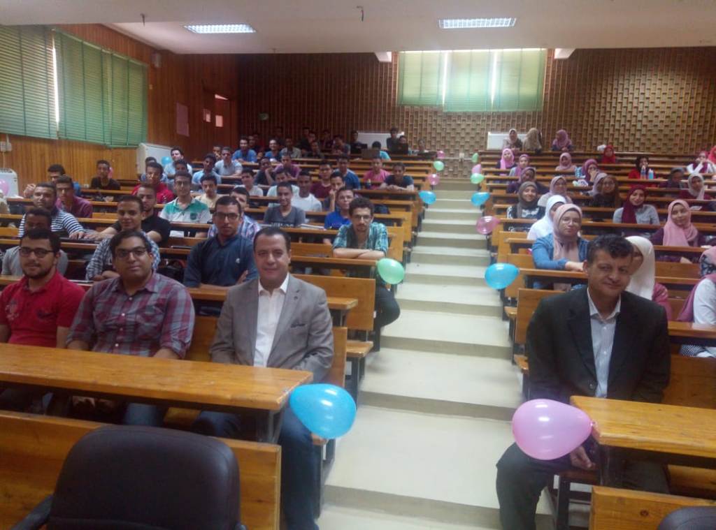 جامعة أسيوط تطلق معسكر البرمجة بمشاركة 200 طالب وطالبة بكليات الحاسبات والمعلومات (8)