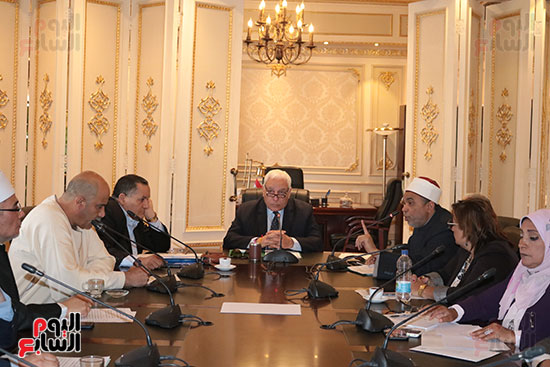 اجتماع لجنة الشئون الدينية والأوقاف برئاسة الدكتور أسامة العبد  (3)