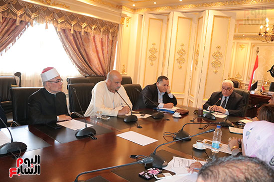 اجتماع لجنة الشئون الدينية والأوقاف برئاسة الدكتور أسامة العبد  (1)