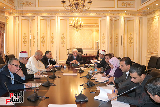 اجتماع لجنة الشئون الدينية والأوقاف برئاسة الدكتور أسامة العبد  (2)
