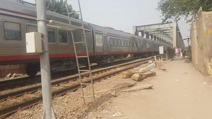 توقف قطار طنطا الإسكندرية بسبب عطل مفاجئ (3)